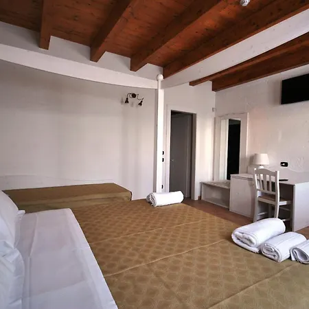 Farm stay Tenuta Kyrios Con Piscina *