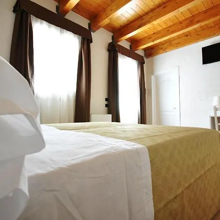 Farm stay Tenuta Kyrios Con Piscina Borgagne