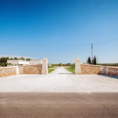 Farm stay Tenuta Kyrios Con Piscina Borgagne